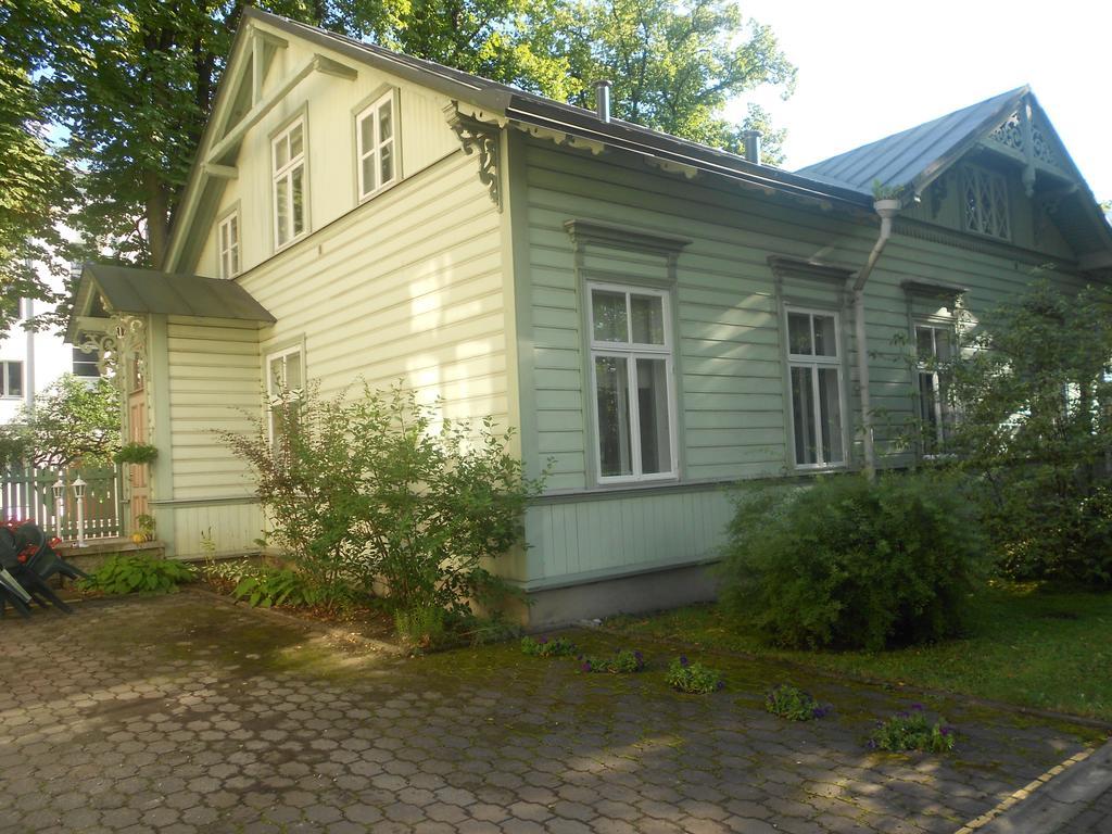 Poska Villa Guesthouse Tallinn Exterior photo